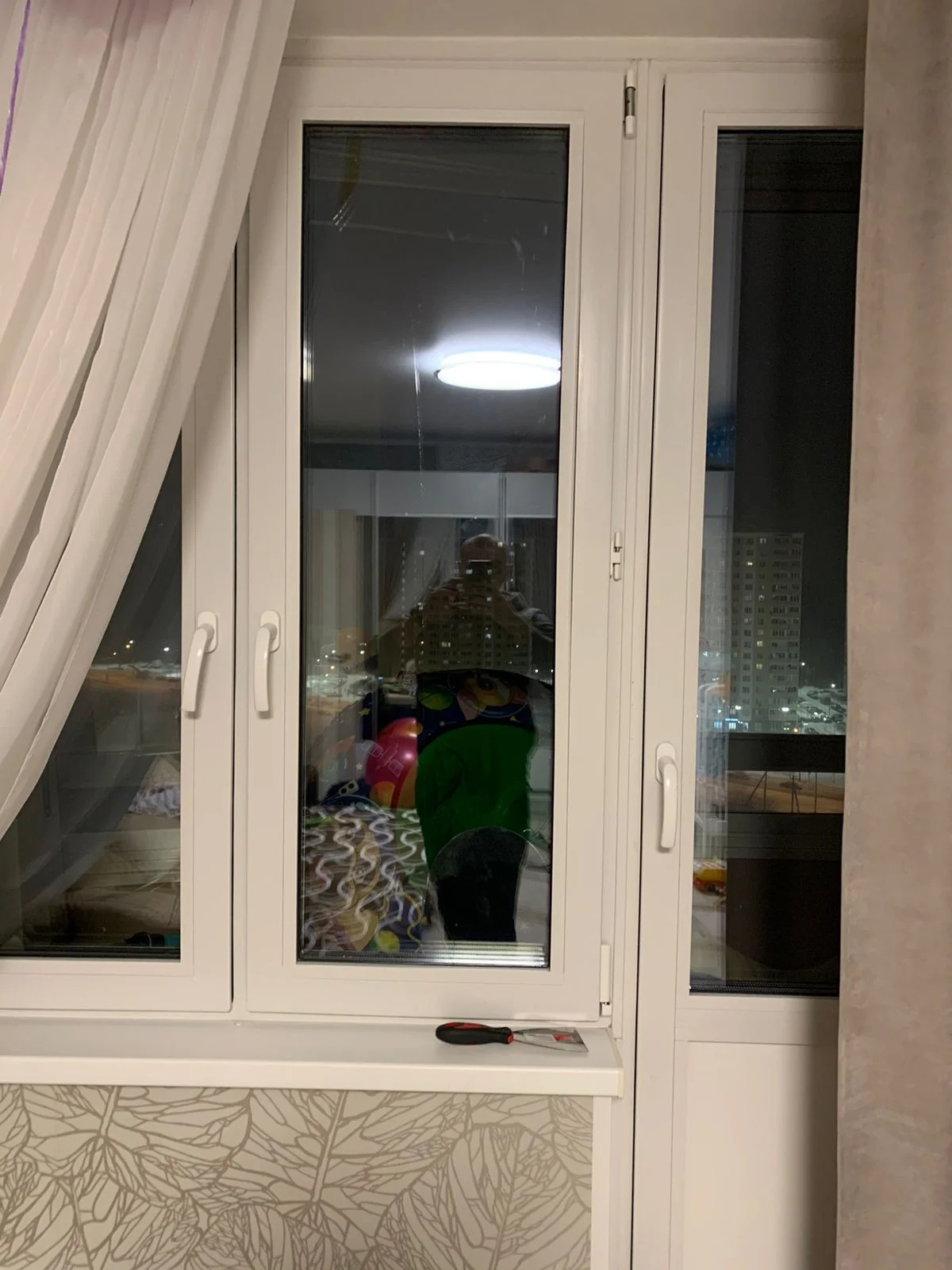 Оконное стекло и стеклопакет